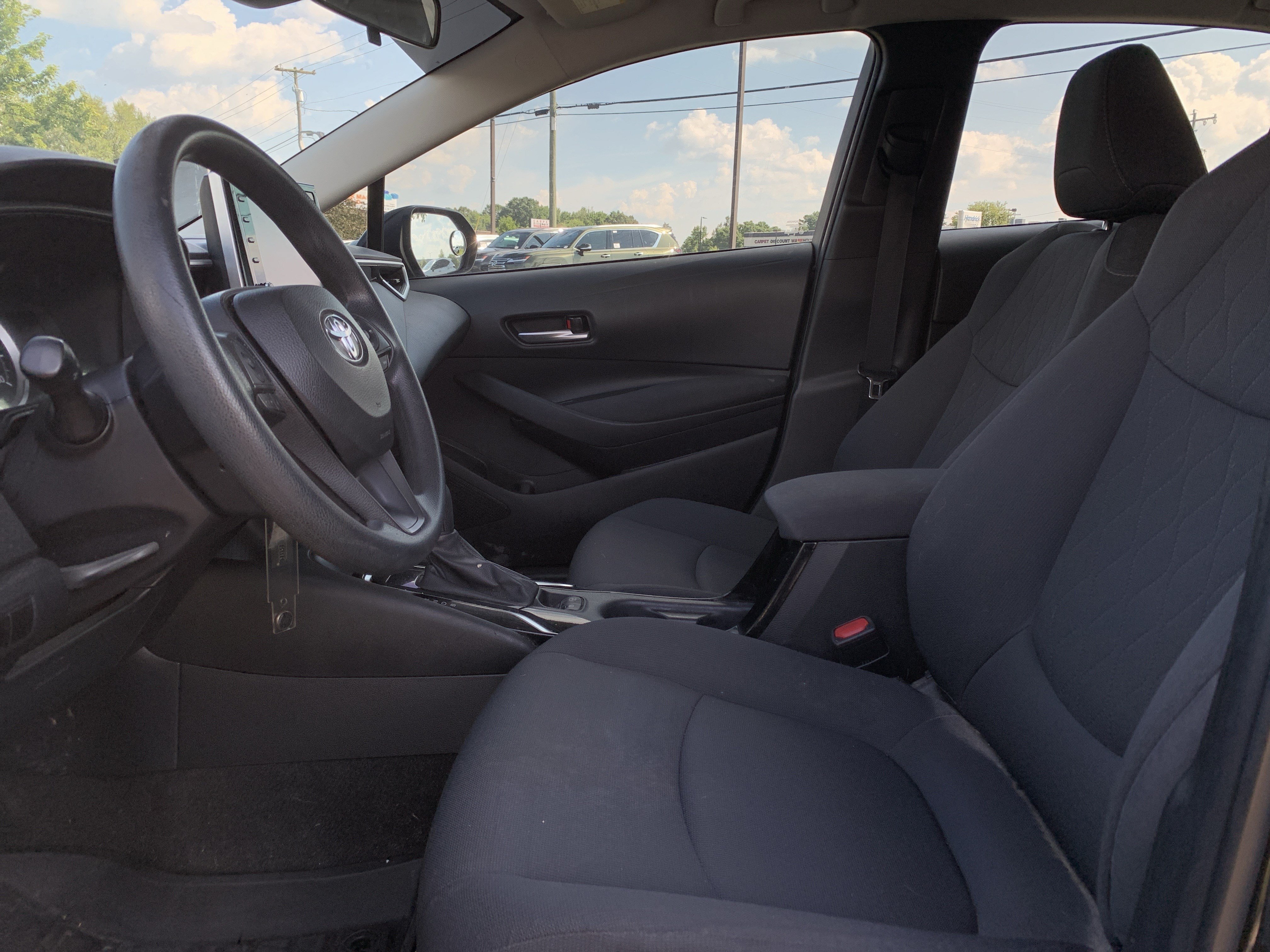 Used 2021 Toyota Corolla LE FWD image 16