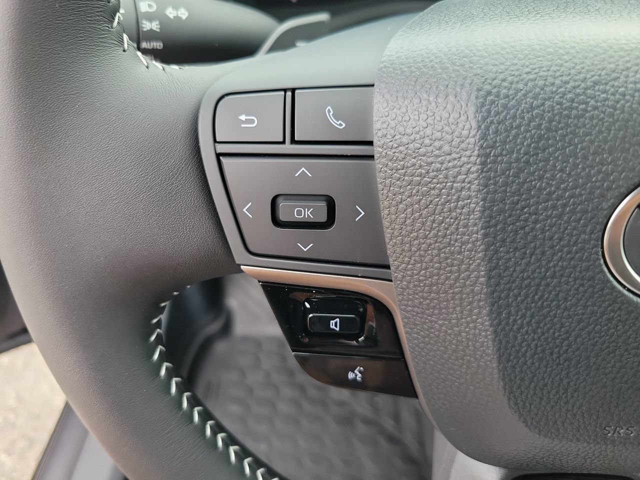 Used 2026 Toyota Camry SE FWD image 20