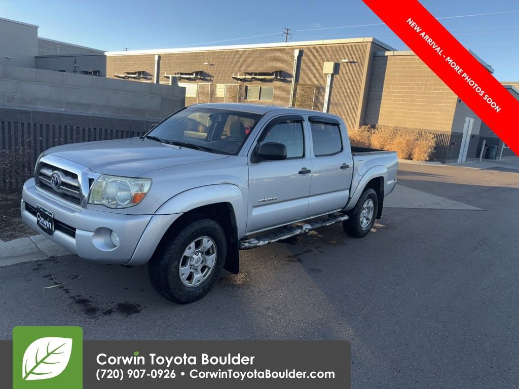 Used 2010 Toyota Tacoma 4x4 Double Cab image 3