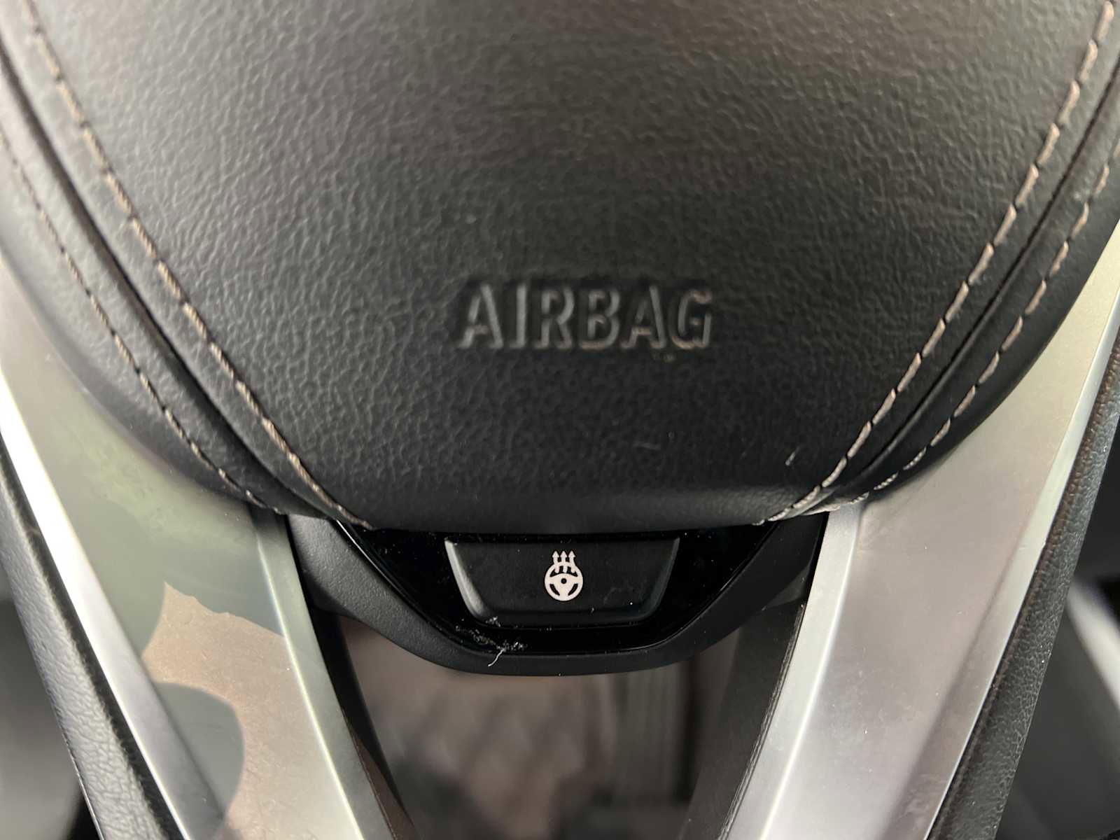 Used 2021 BMW X5 sDrive40i w/ Convenience Package image 11