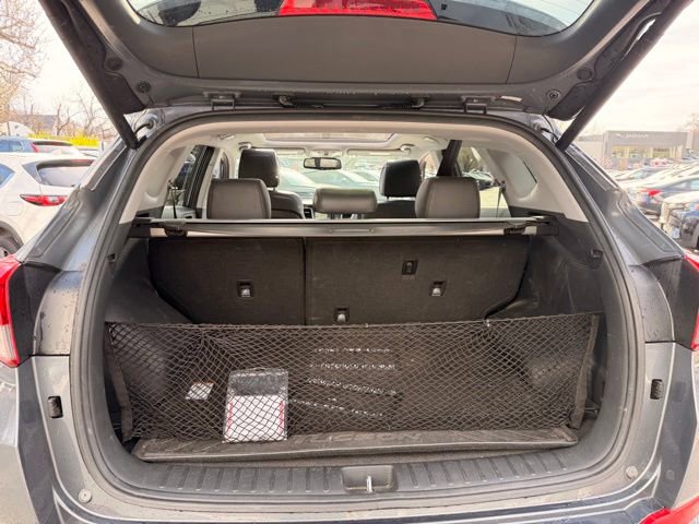 Used 2016 Hyundai Tucson Limited w/ Option Group 03 image 9