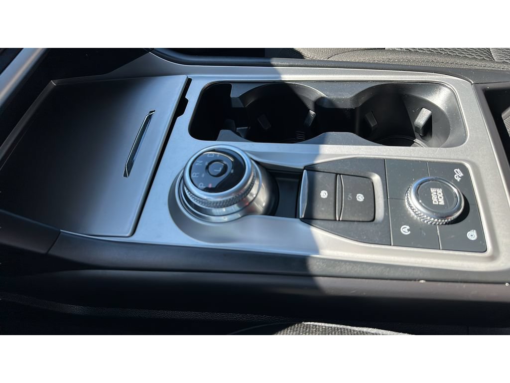 Used 2022 Ford Explorer XLT AWD/4WD image 17