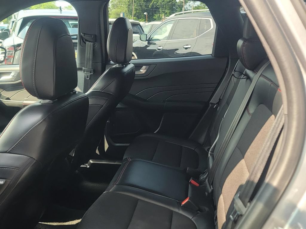 Used 2024 Ford Escape ST-Line FWD image 16