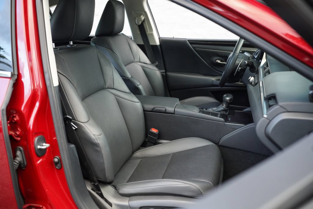 Used 2021 Lexus ES 300h w/ Premium Package FWD image 21