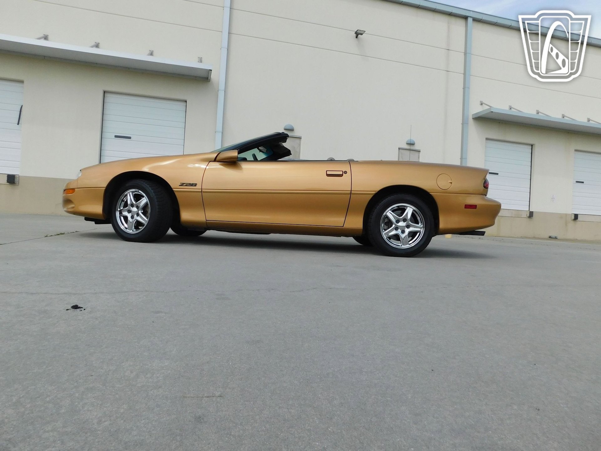 Used 1998 Chevrolet Camaro Z28 RWD image 21