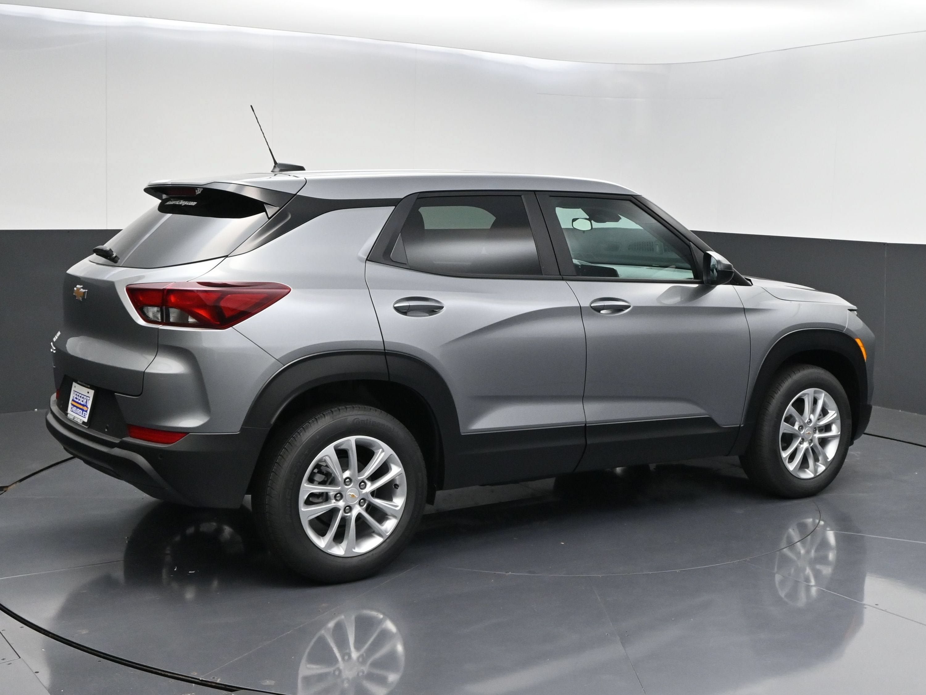 New 2026 Chevrolet TrailBlazer LS w/ LS Convenience Package AWD/4WD image 8