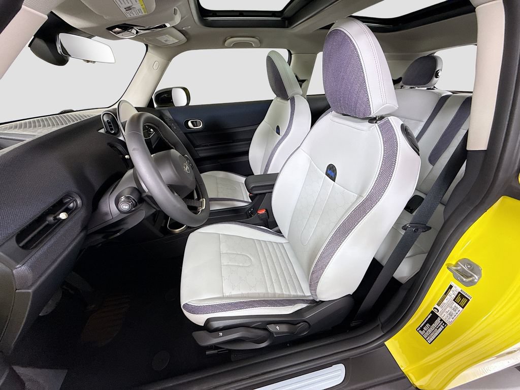 Certified 2025 MINI Cooper S FWD image 19