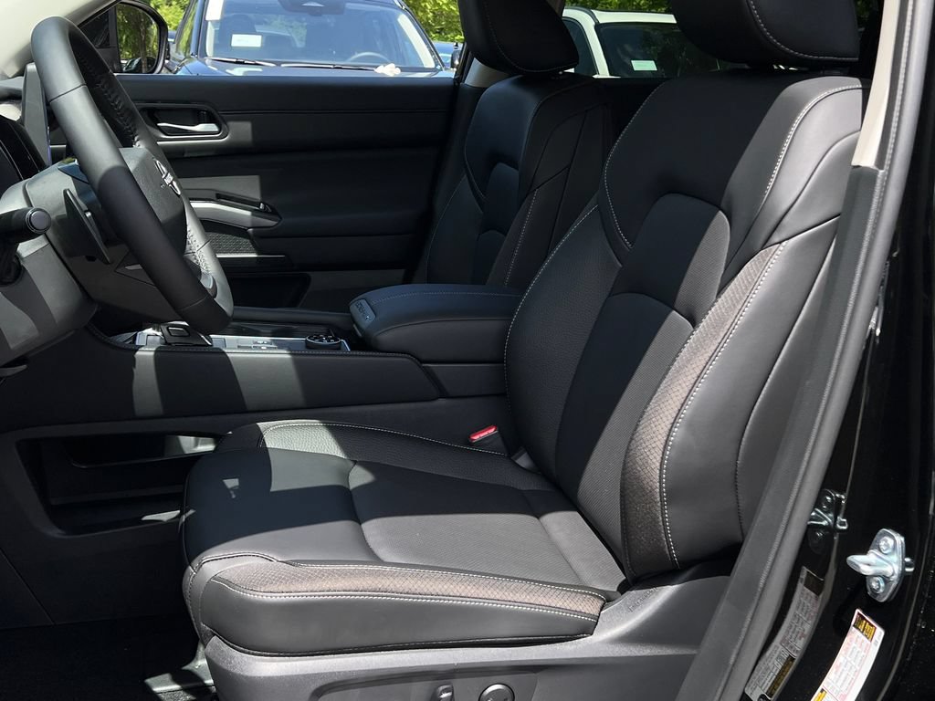 New 2026 Nissan Pathfinder SL AWD/4WD image 6
