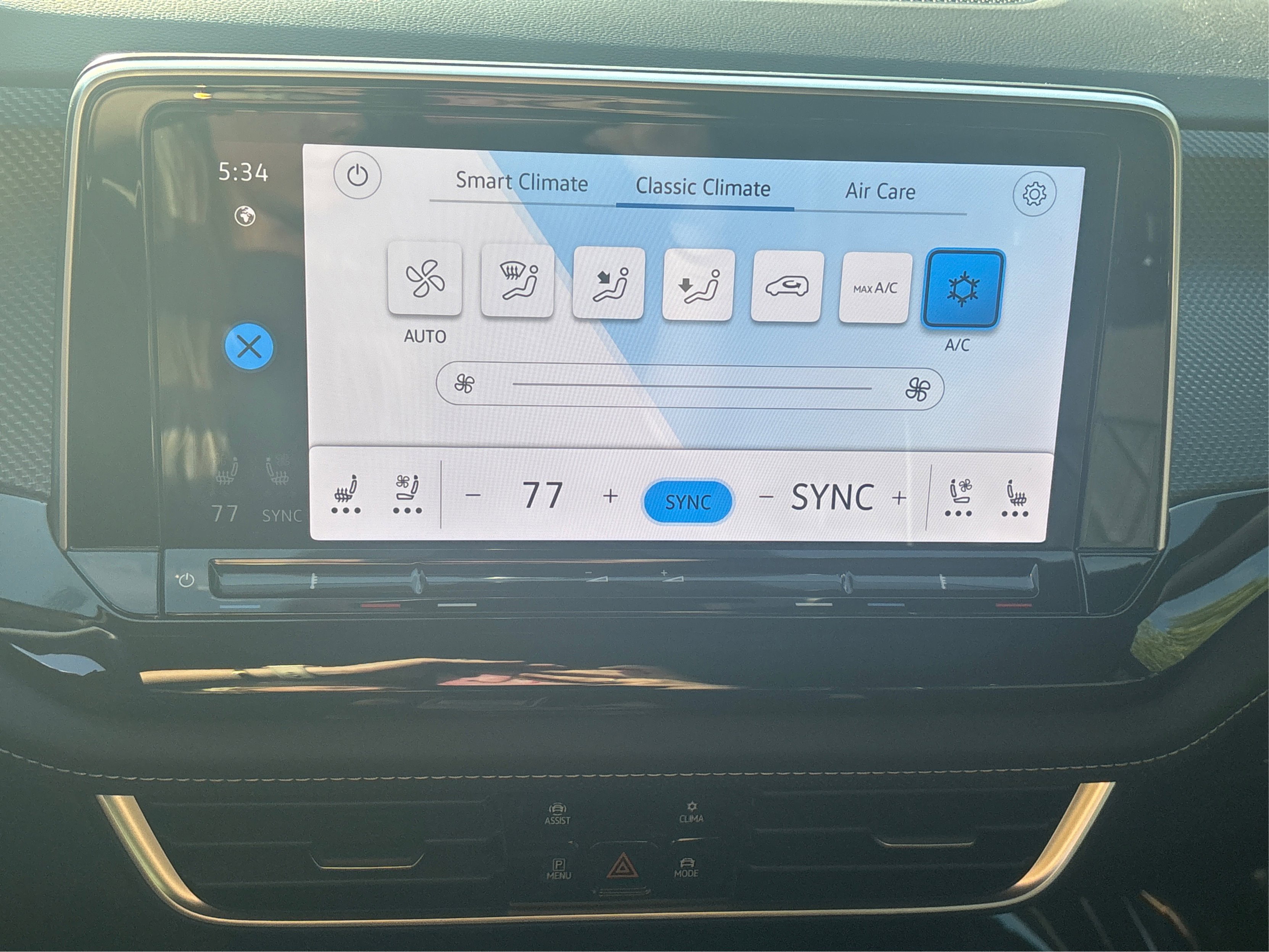 Used 2025 Volkswagen Atlas Cross Sport SEL Premium R-Line image 55