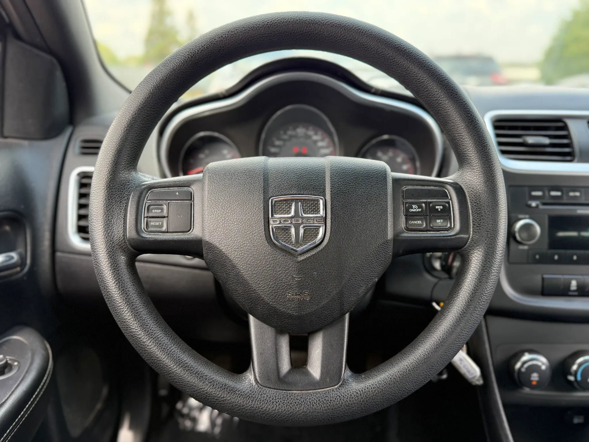 Used 2012 Dodge Avenger SE FWD image 24