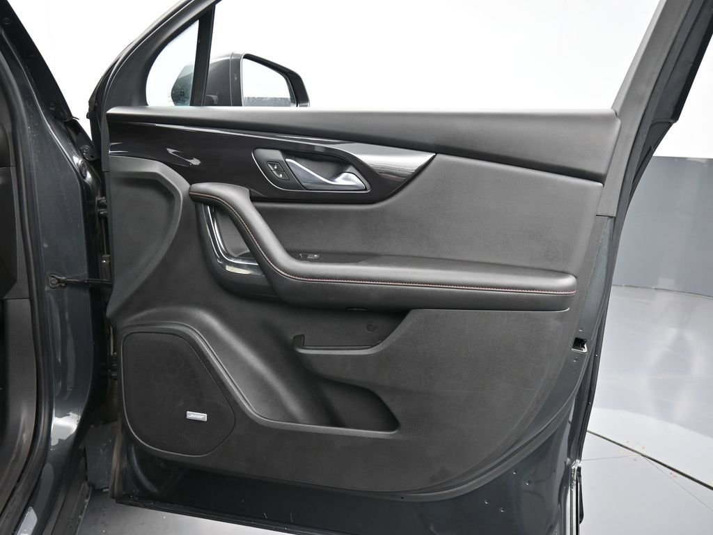 Used 2020 Chevrolet Blazer RS FWD image 40