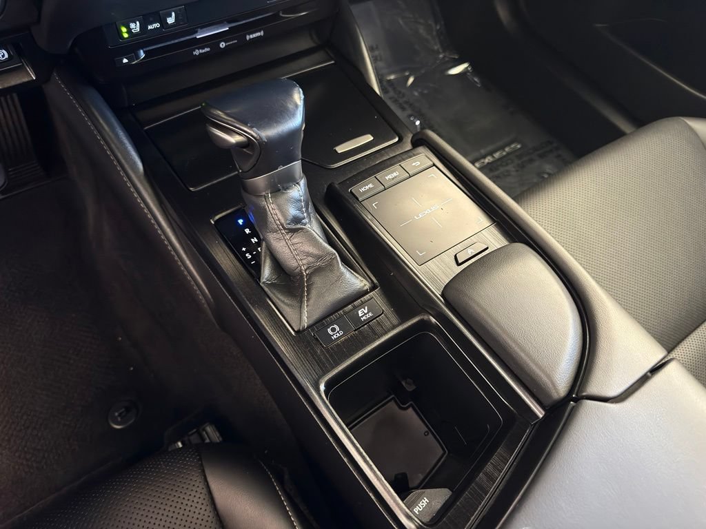 Certified 2021 Lexus ES 300h w/ Premium Package FWD image 22