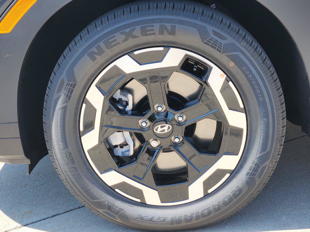 New 2027 Hyundai Santa Fe SEL FWD image 7