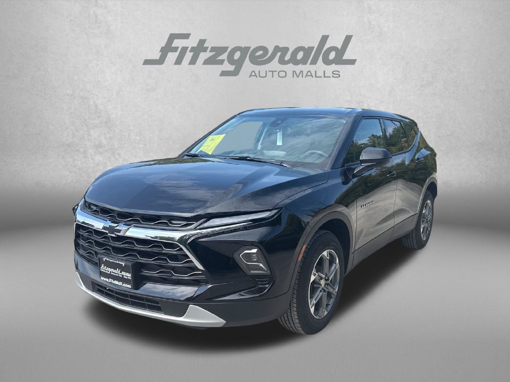 New 2026 Chevrolet Blazer LT AWD/4WD image 2