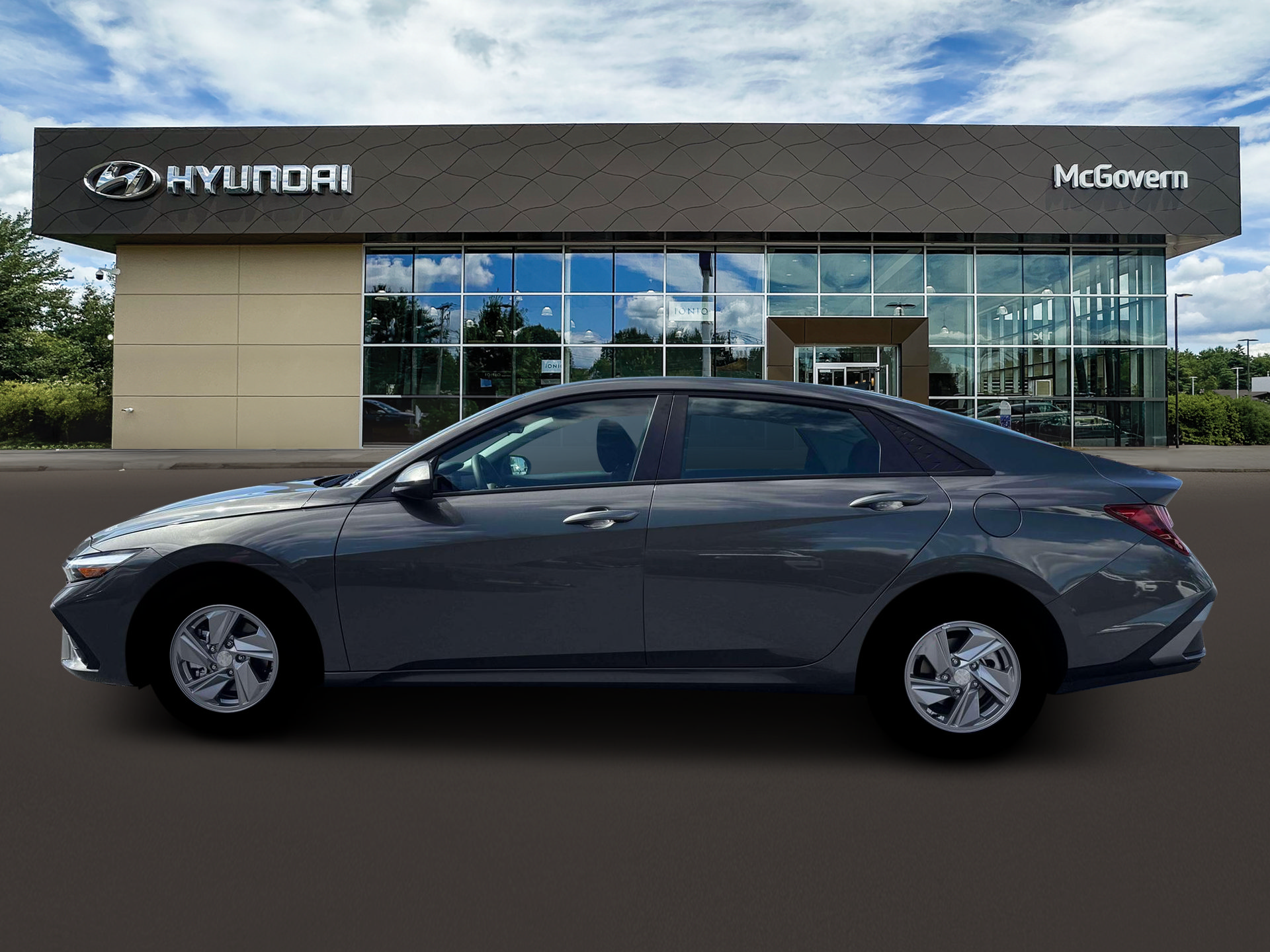New 2026 Hyundai Elantra SE FWD image 3