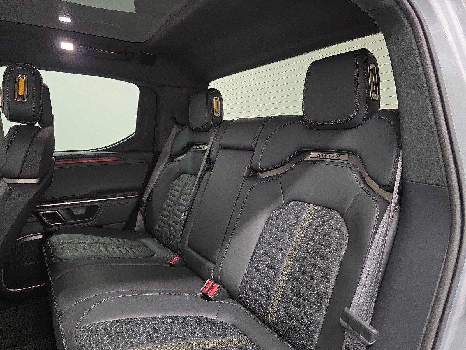 Used 2022 Rivian R1T Adventure AWD/4WD image 20