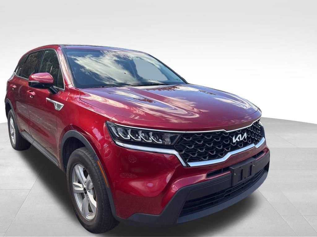 Used 2023 Kia Sorento LX image 14