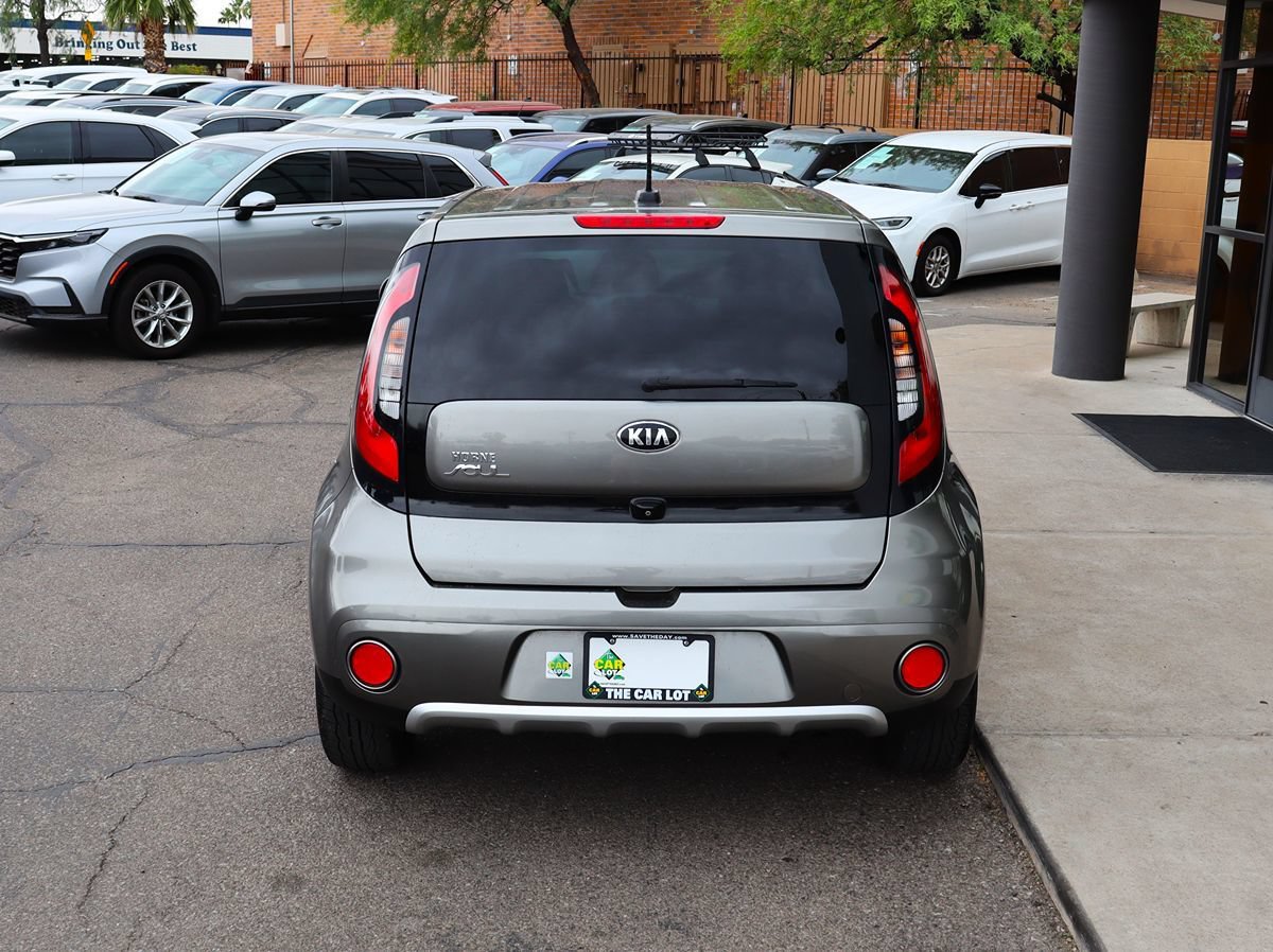 Used 2018 Kia Soul + FWD image 8