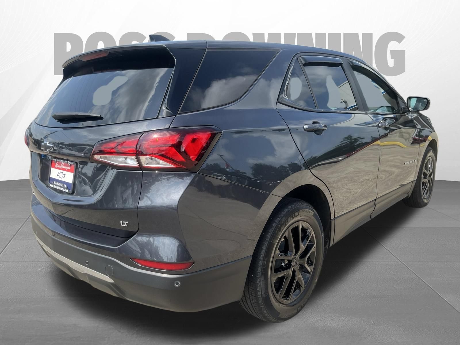 Used 2023 Chevrolet Equinox LT FWD image 4
