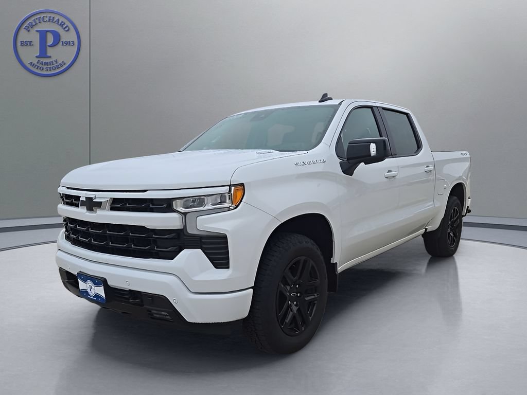 Used 2025 Chevrolet Silverado 1500 RST w/ Convenience Package II AWD/4WD image 3