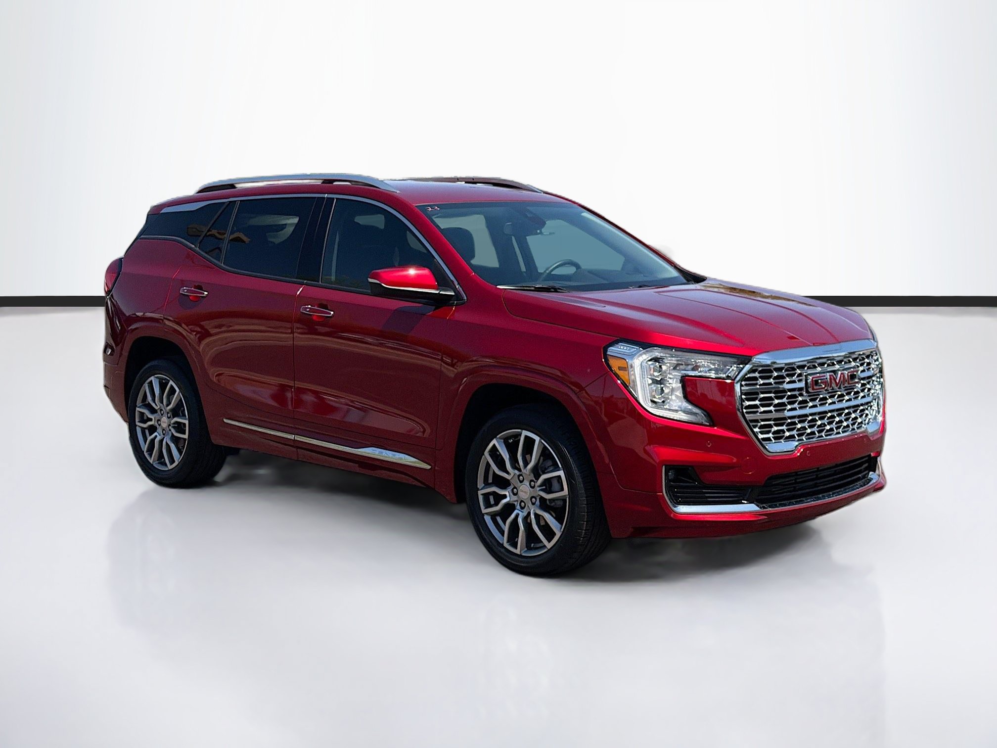 Used 2023 GMC Terrain Denali AWD/4WD image 3