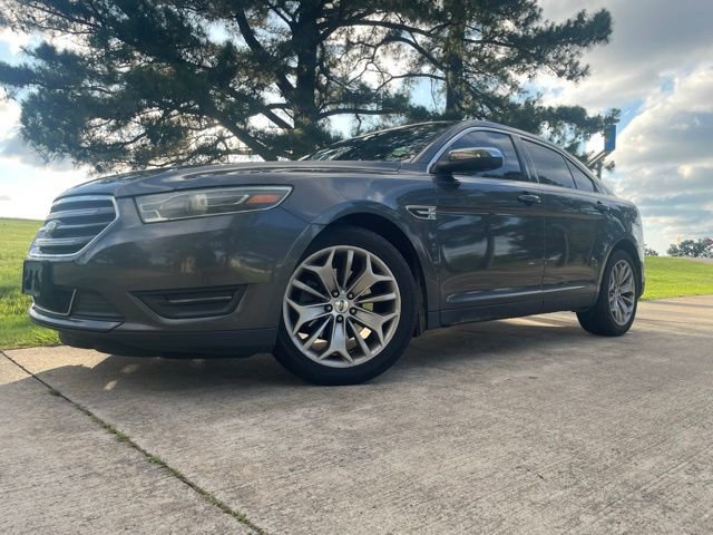 Used 2015 Ford Taurus Limited FWD image 4