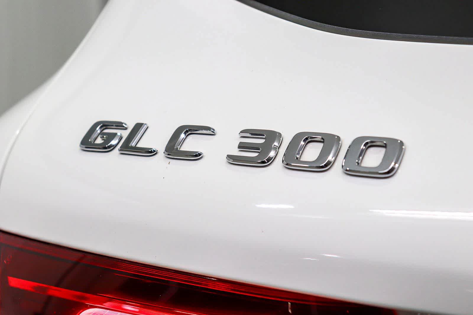 Certified 2022 Mercedes-Benz GLC 300 image 12