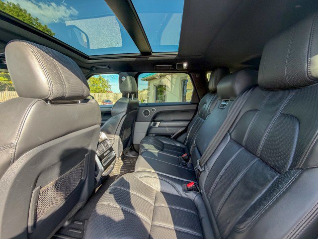 Used 2017 Land Rover Range Rover Sport HSE AWD/4WD image 6