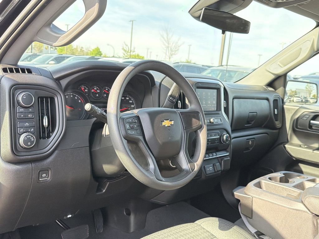 Used 2022 Chevrolet Silverado 1500 Custom AWD/4WD image 10