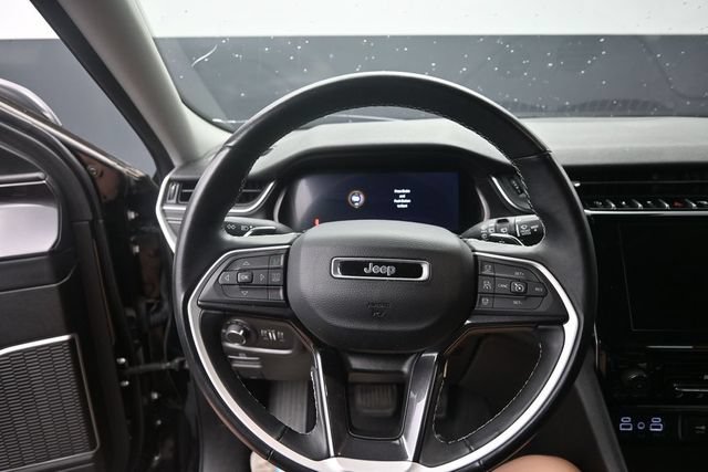 Used 2022 Jeep Grand Cherokee L Laredo w/ Luxury Tech Group I AWD/4WD image 18