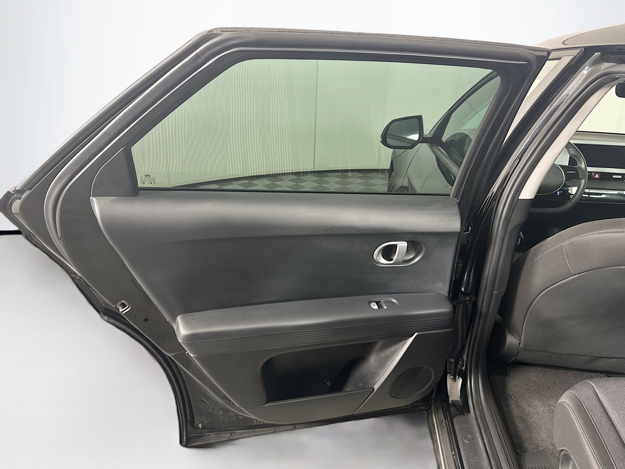 Used 2024 Hyundai Ioniq 5 SEL image 25