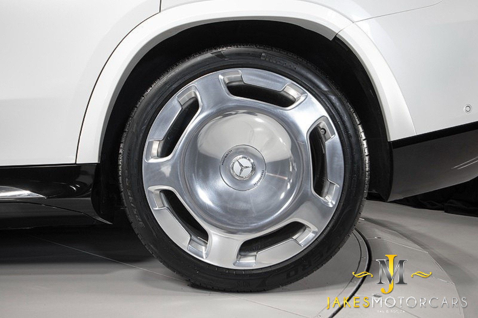 Used 2024 Mercedes-Benz Maybach GLS 600 4MATIC image 74