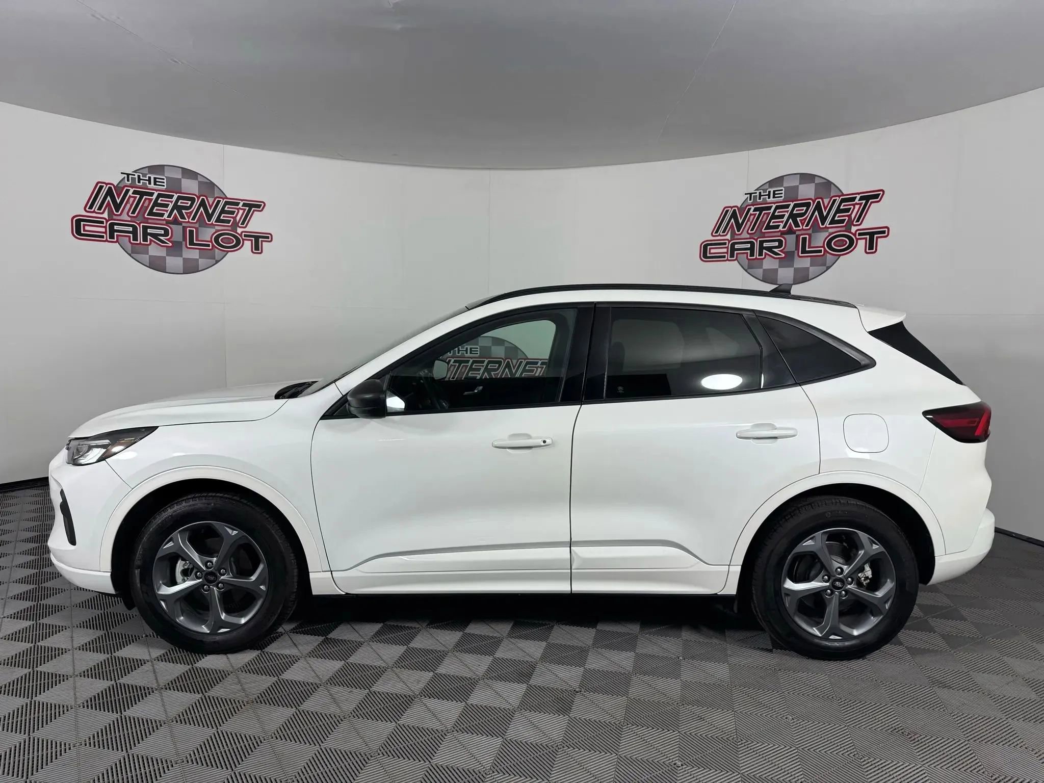 Used 2023 Ford Escape ST-Line w/ Tech Pack #1 image 4