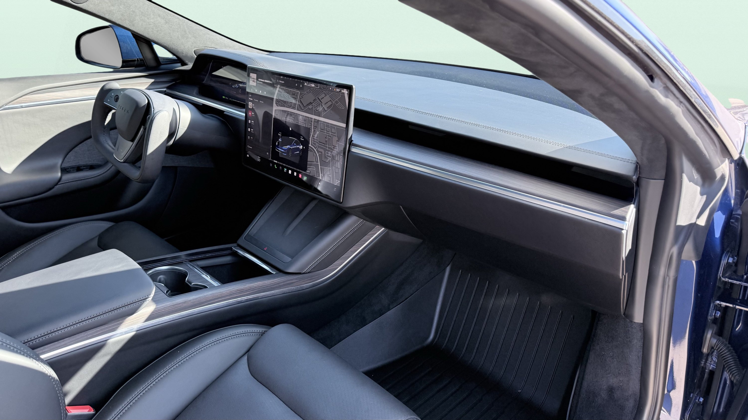 Used 2024 Tesla Model S AWD/4WD image 38