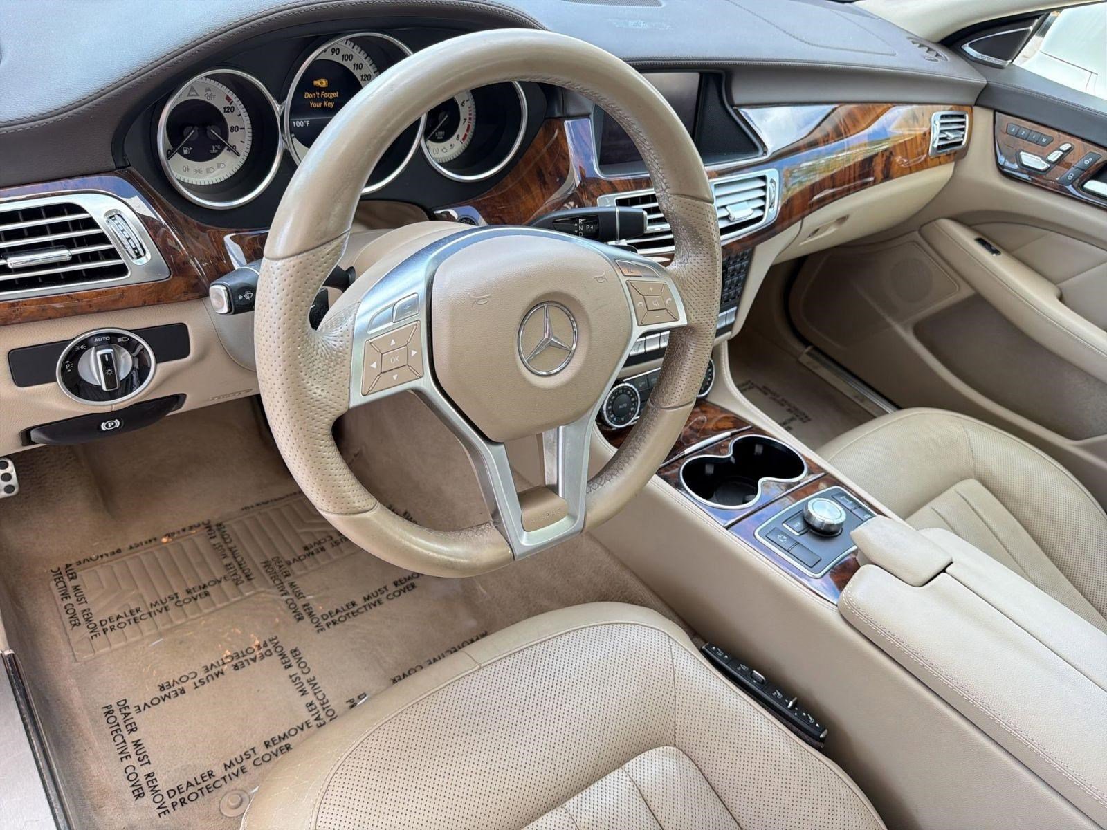 Used 2014 Mercedes-Benz CLS 550 4MATIC image 4