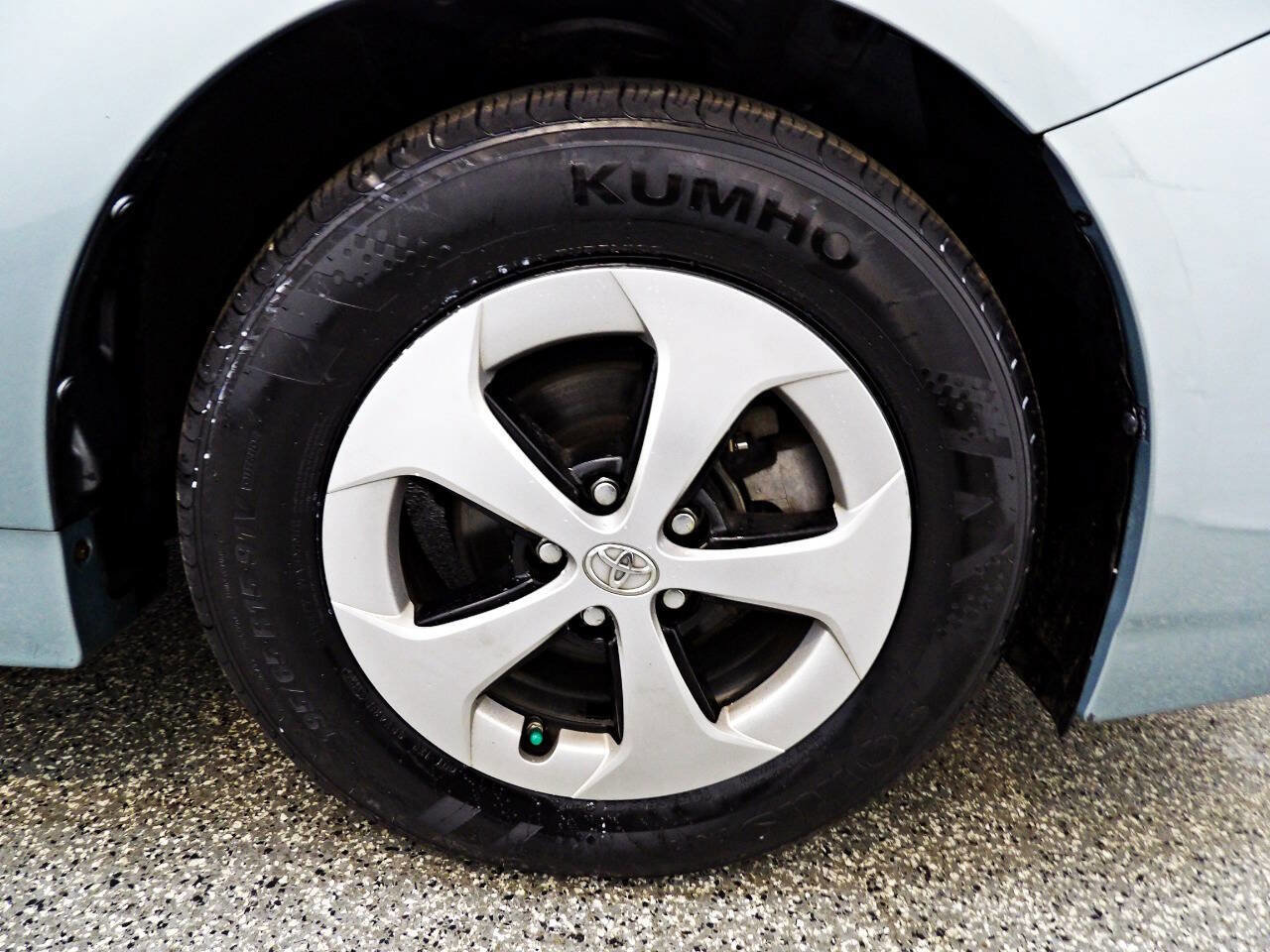 Used 2013 Toyota Prius Four FWD image 22