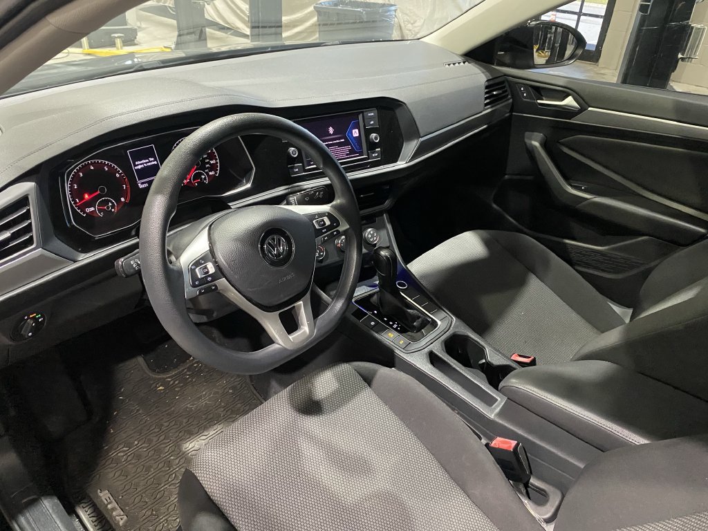 Used 2019 Volkswagen Jetta S w/ Driver Assistance Package FWD image 2