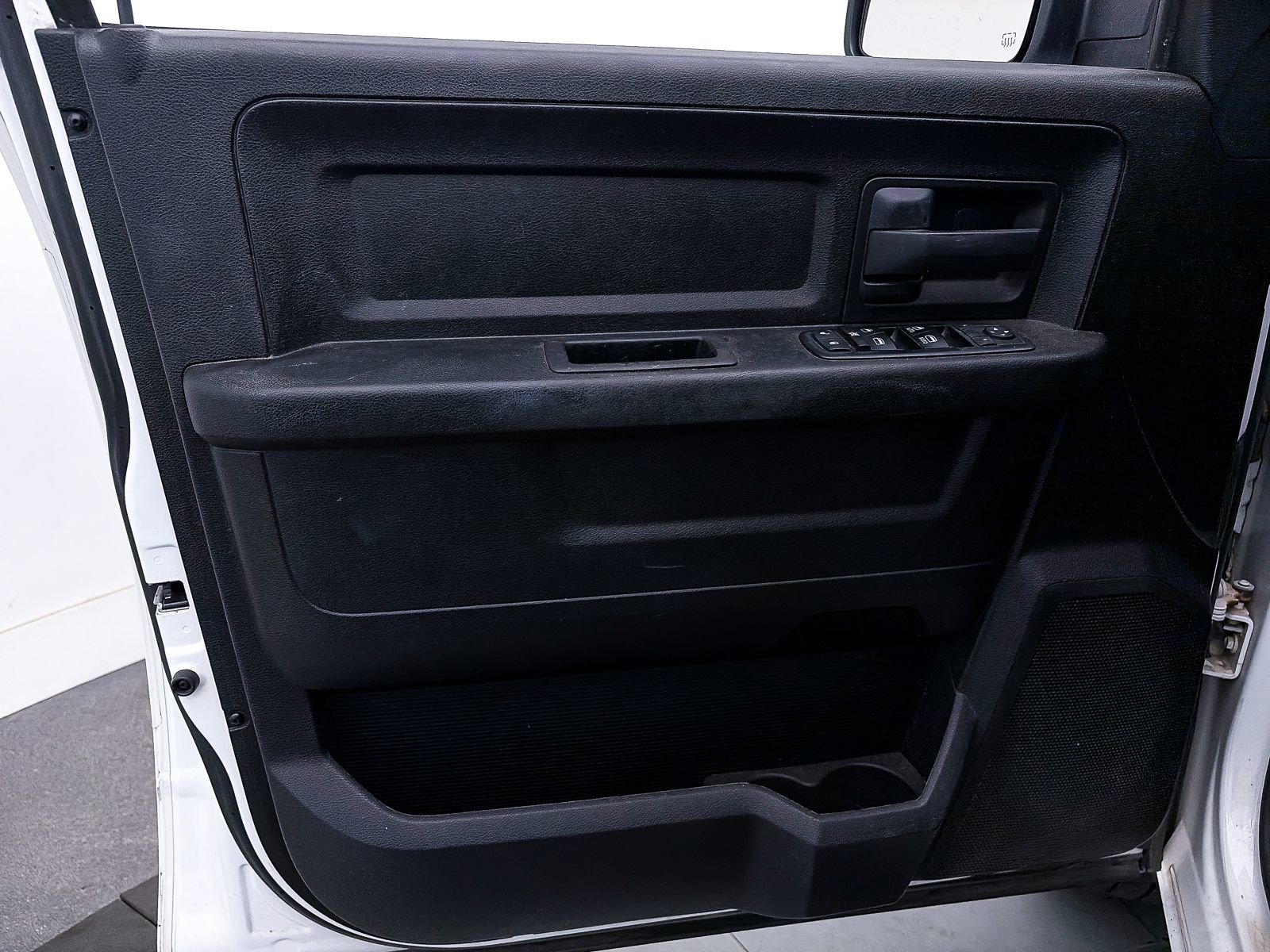 Used 2013 RAM 1500 Express image 10