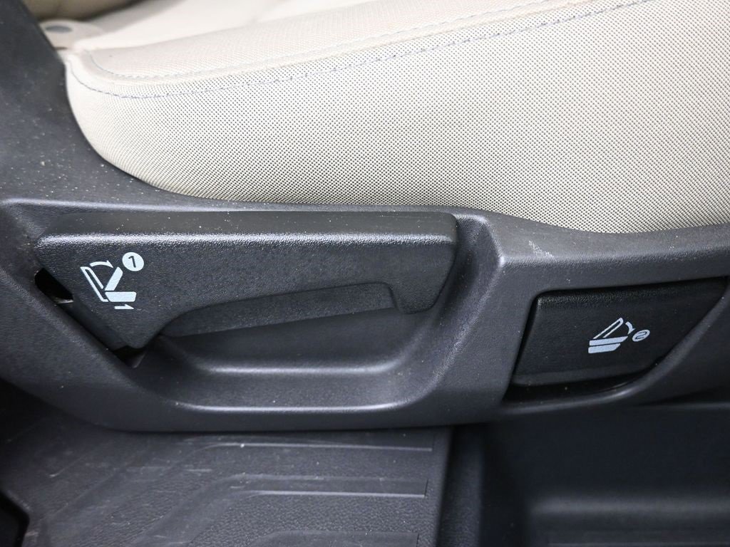 Used 2023 Subaru Ascent Premium w/ Convenience Package image 42