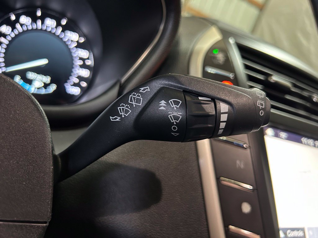 Used 2019 Lincoln MKC Select FWD image 22