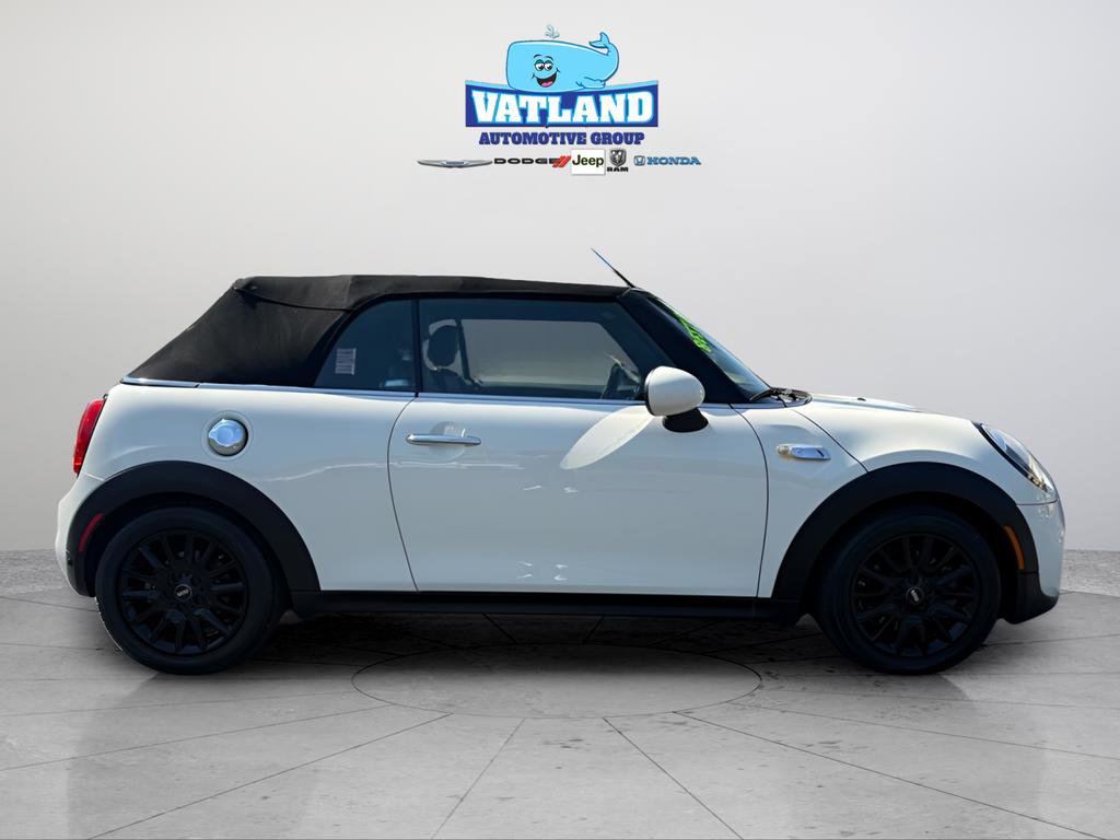 Used 2019 MINI Cooper S w/ Signature Upholstery Package image 6