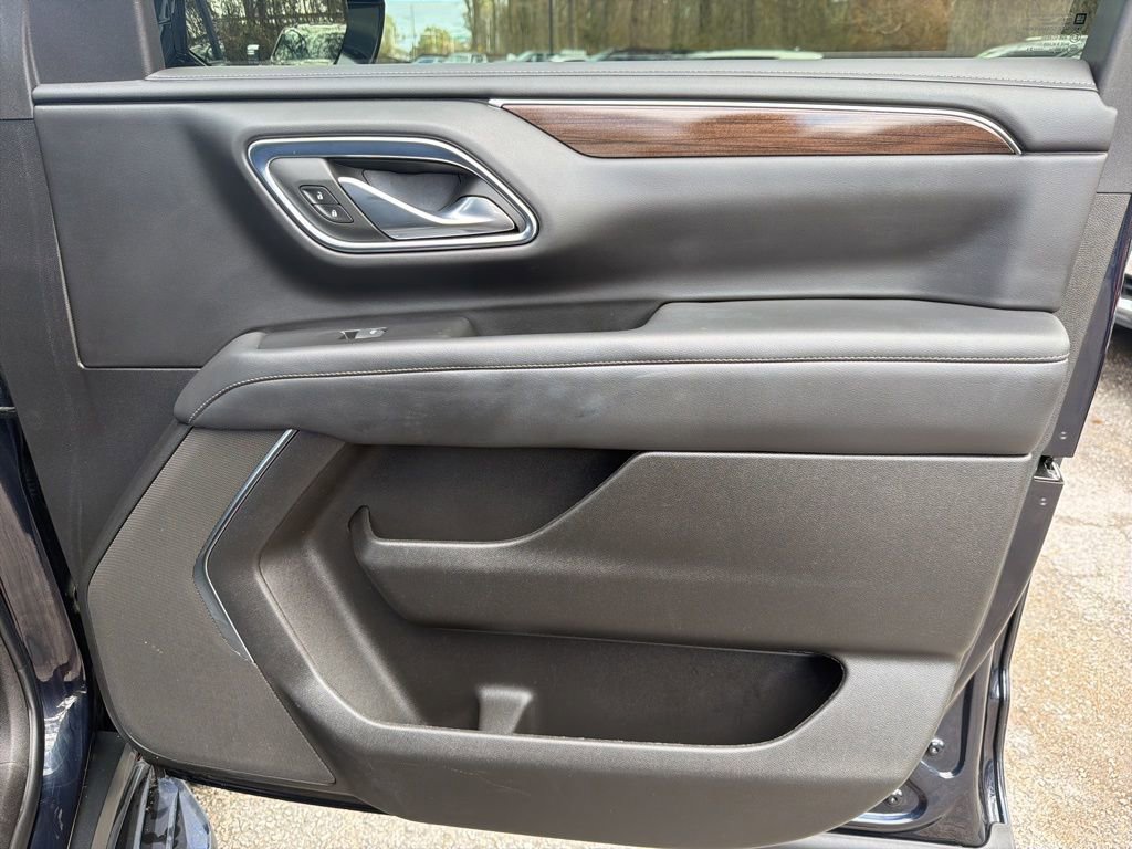 Used 2023 GMC Yukon SLE w/ Max Trailering Package image 29