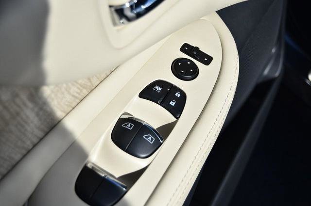 Certified 2024 Nissan Murano SL image 9