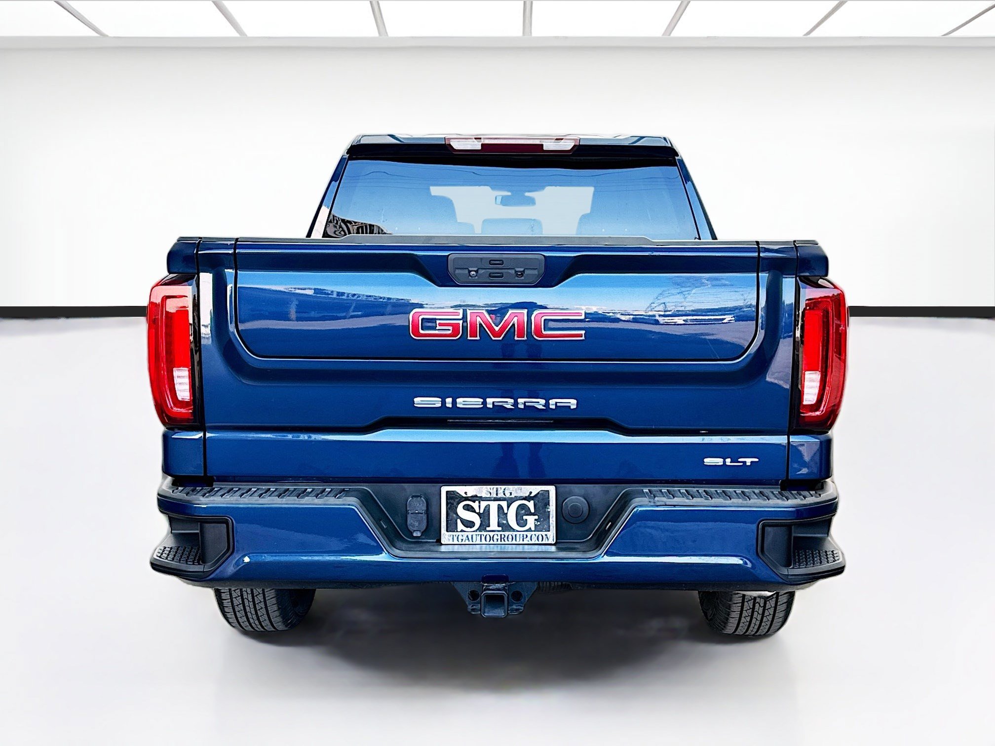 Used 2021 GMC Sierra 1500 SLT RWD image 5