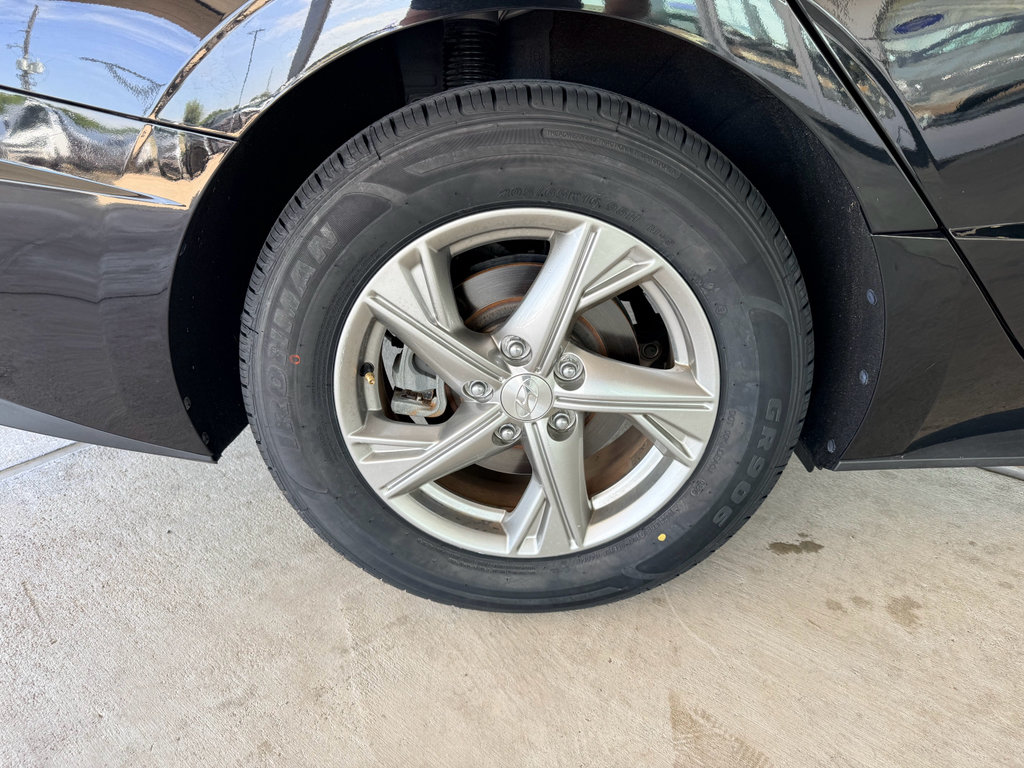 Used 2022 Hyundai Sonata SE w/ Cargo Package FWD image 29