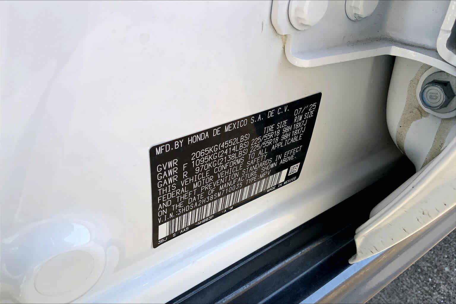 Certified 2025 Acura ADX AWD image 33