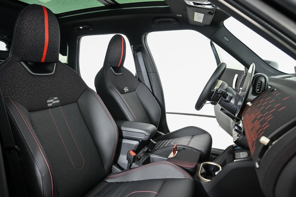 Used 2026 MINI Cooper Countryman John Cooper Works w/ Comfort Package Max image 24