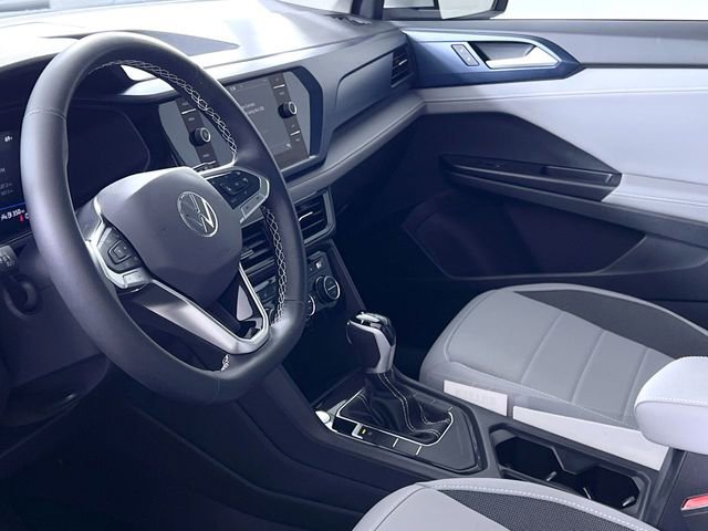 Used 2024 Volkswagen Taos SE image 28