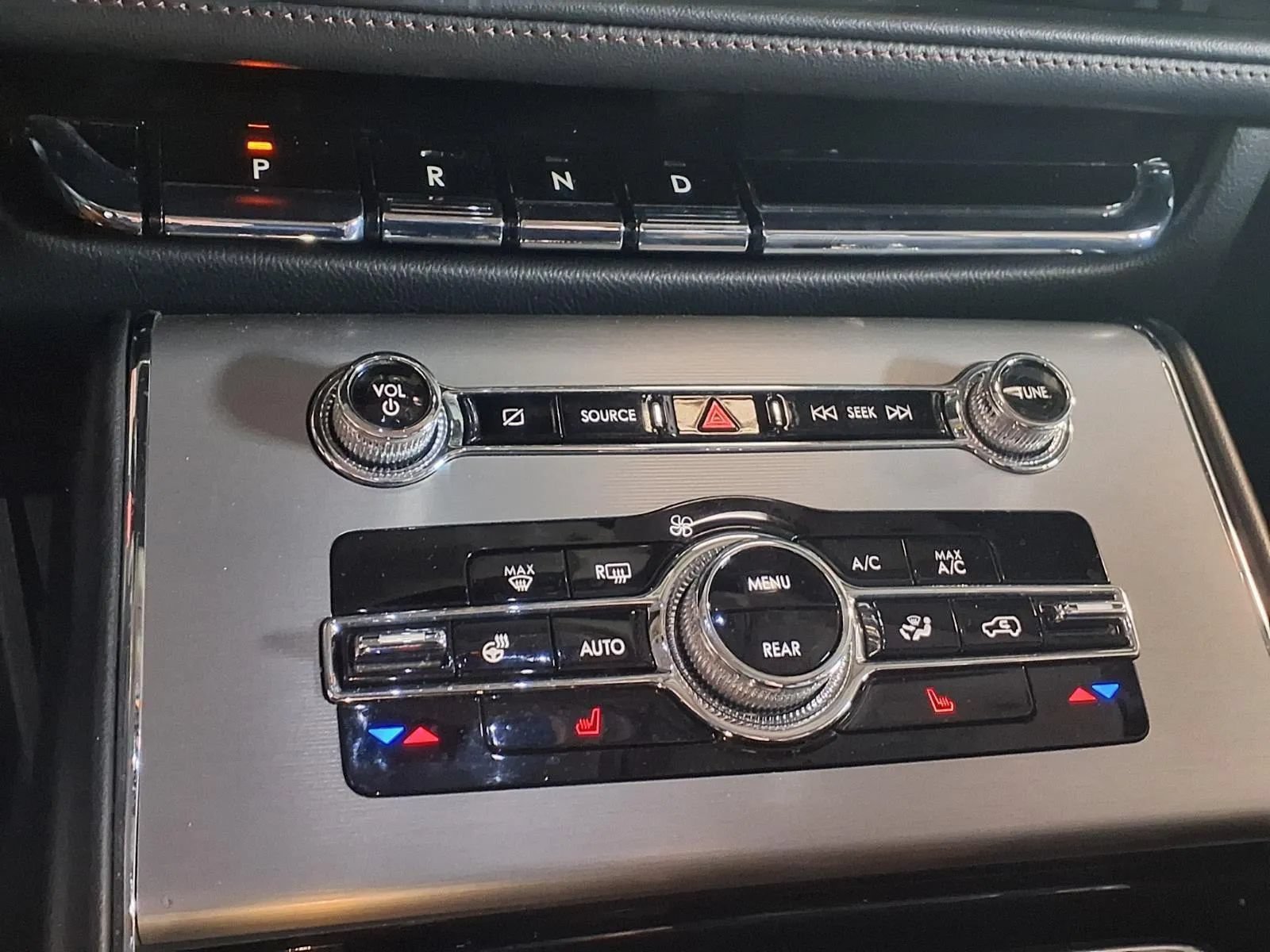 Used 2022 Lincoln Aviator AWD image 22