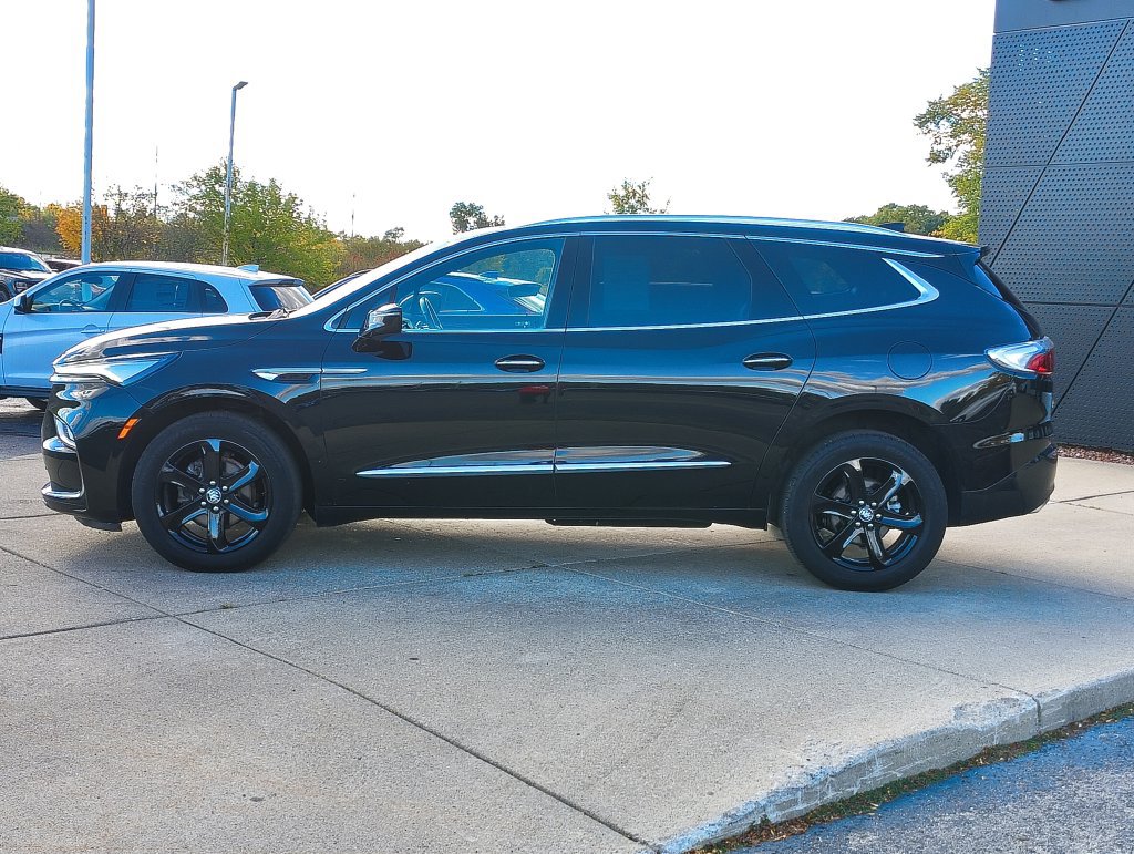 Used 2023 Buick Enclave Essence w/ Experience Buick Package AWD/4WD image 31